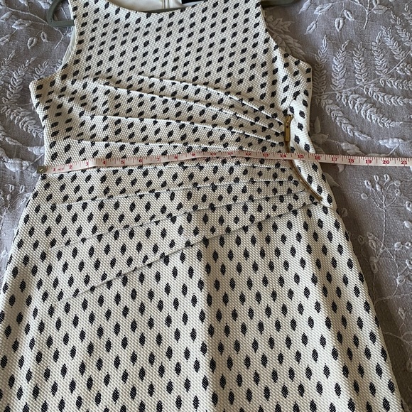 Dressy black and white sleeveless dress - Picture 7 of 7